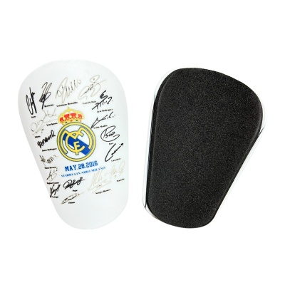 Щитки футбольные мини арт. 600 Real Madrid, белый