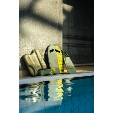 Колобашка для плавания Arena Freeflow Pullbuoy II 006835-130, зеленый
