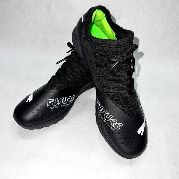 Сороконожки Puma Future Z, черный
