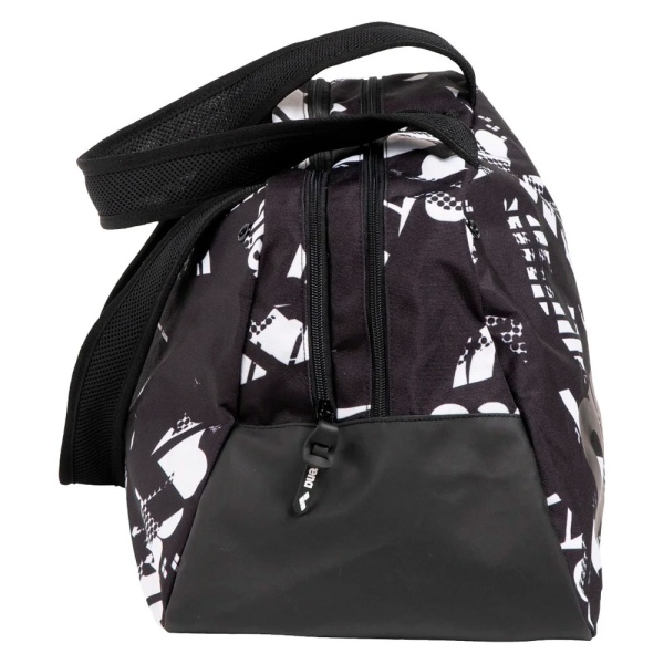 Сумка Arena Fast Shoulder 002434-108, 35 л, черный/белый